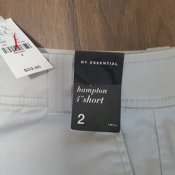 Grey shorts - Picture 2 of 2